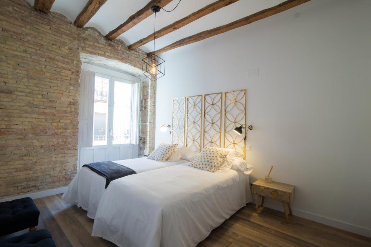 Apartamentos Almada Zaragoza Dış mekan fotoğraf