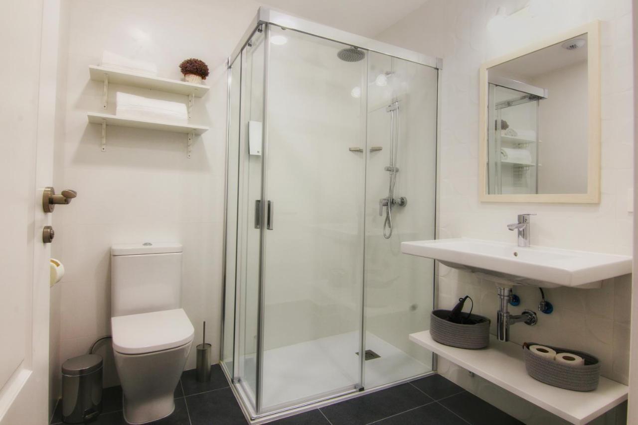 Apartamentos Almada Zaragoza Dış mekan fotoğraf