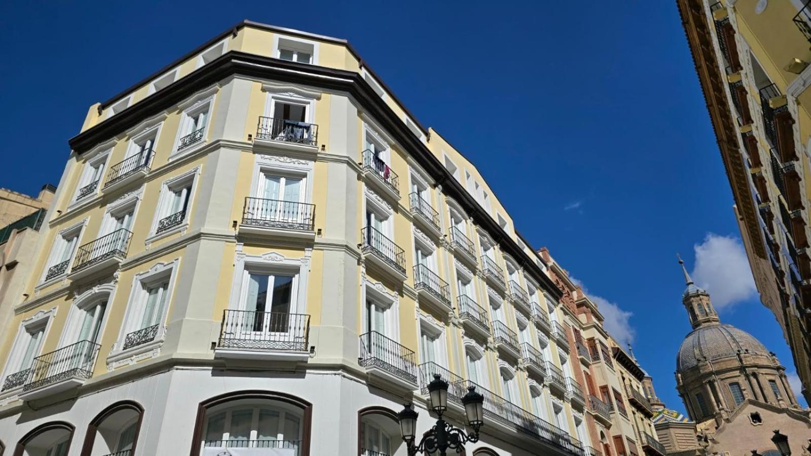 Apartamentos Almada Zaragoza Dış mekan fotoğraf