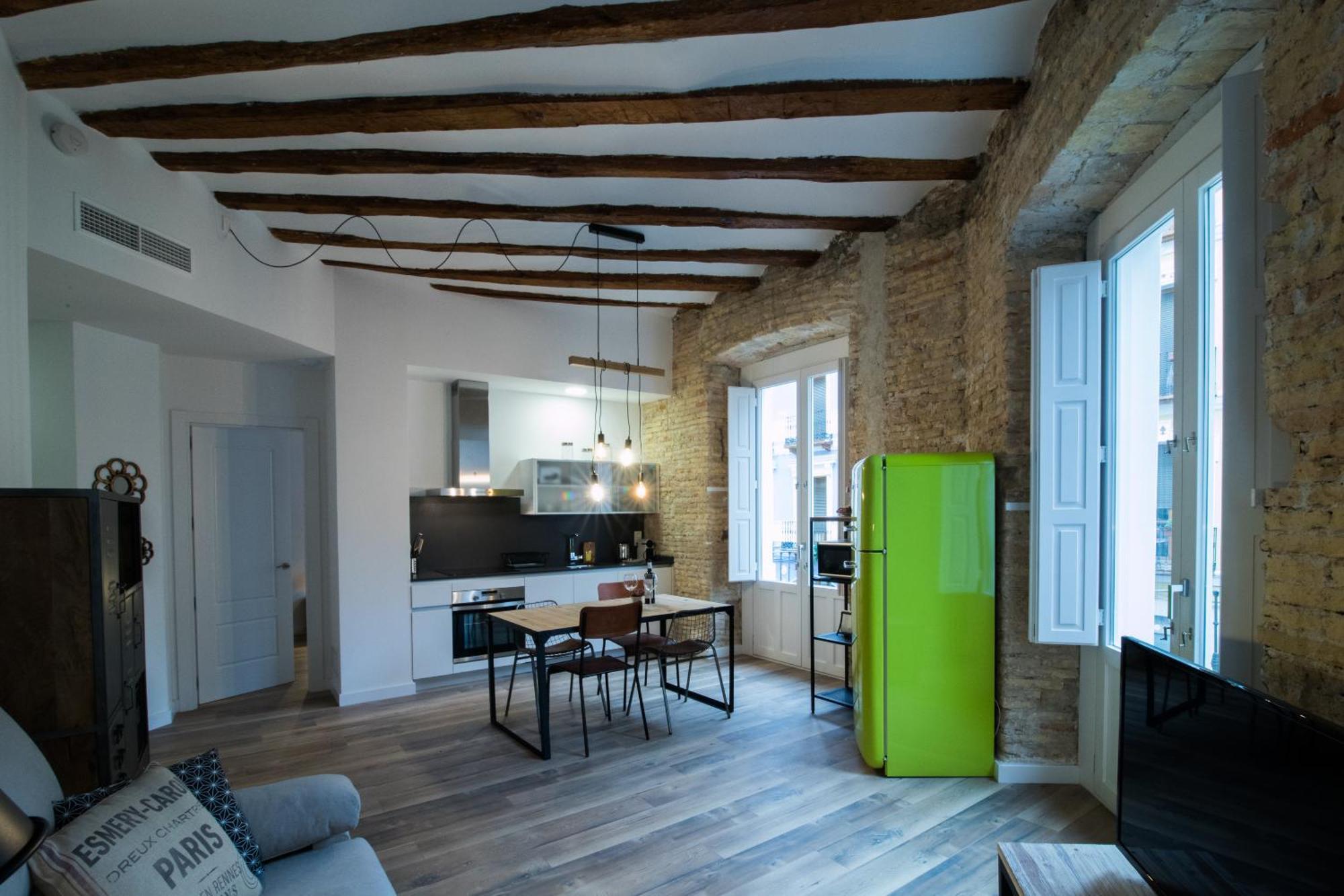 Apartamentos Almada Zaragoza Dış mekan fotoğraf