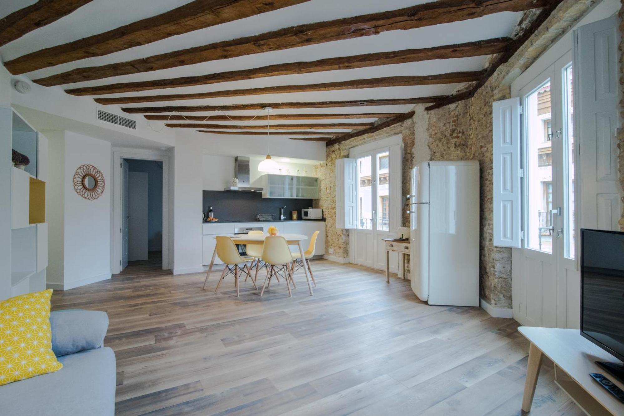 Apartamentos Almada Zaragoza Dış mekan fotoğraf