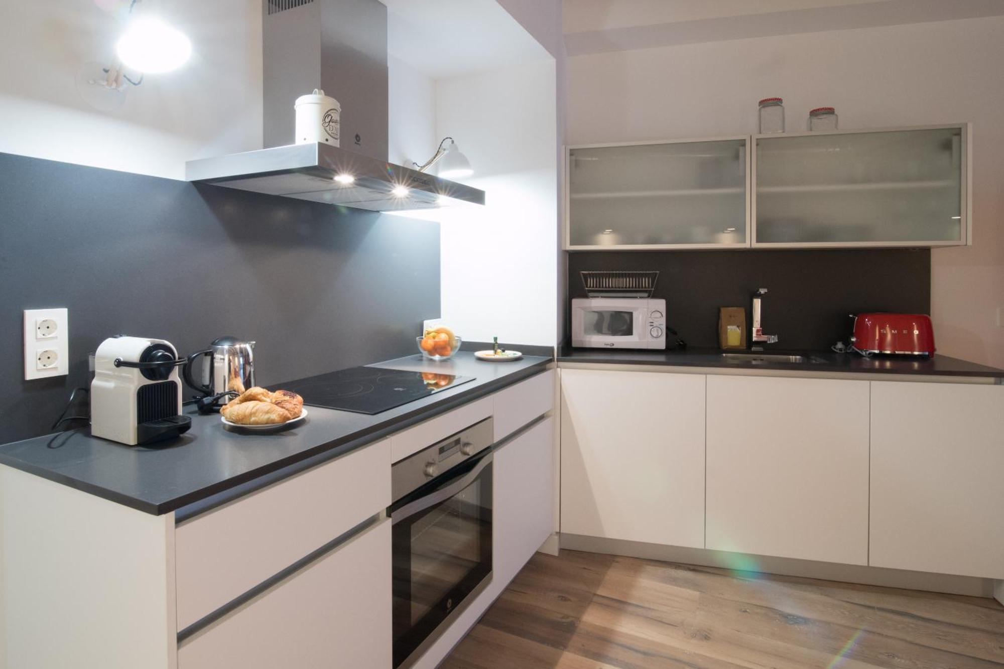 Apartamentos Almada Zaragoza Dış mekan fotoğraf