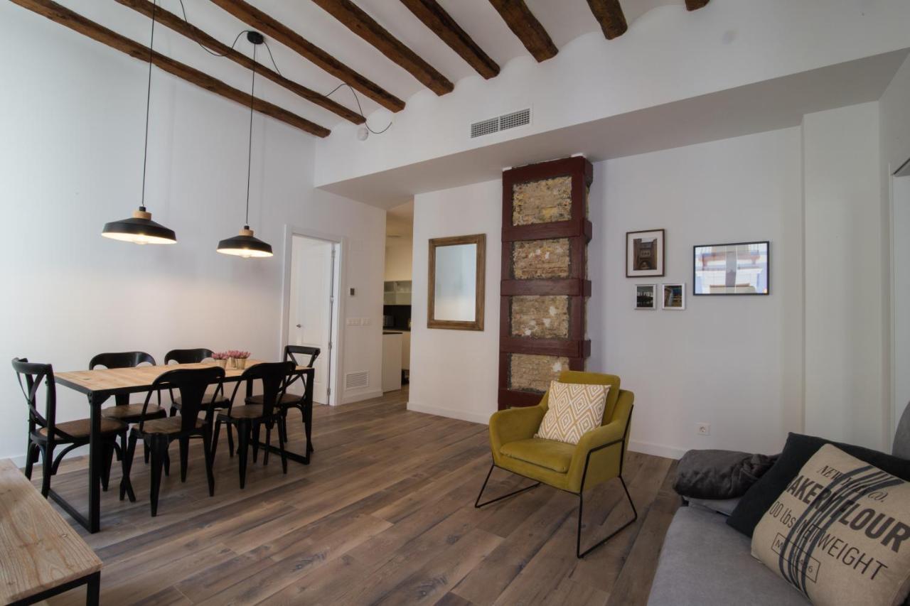 Apartamentos Almada Zaragoza Dış mekan fotoğraf